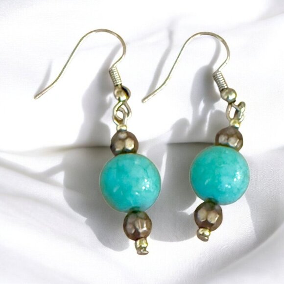 REIMAGINED Green Chalcedony Magnesite Bead Necklace Earring Set - Picture 3 of 9